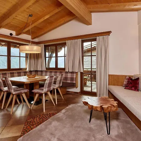 Chalet Grunwald - Chalets Gk Шале Зёльден